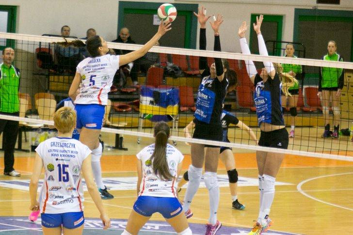 Nieudany weekend drużyn seniorskich Karpat Krosno