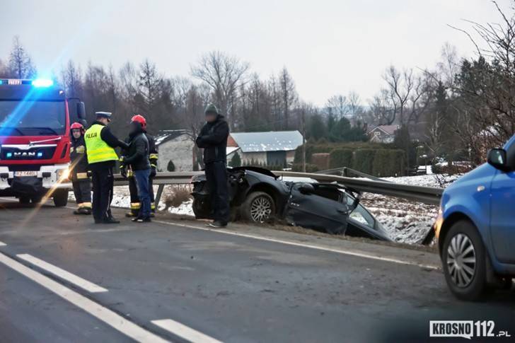 Brawurowa jazda zakończona dachowaniem