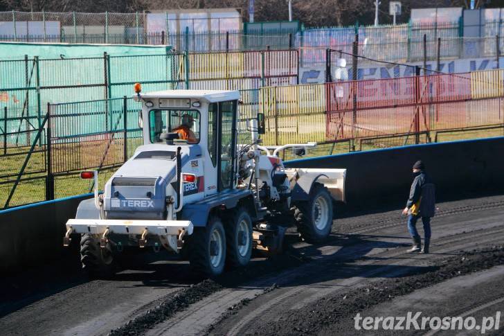 Trwają przygotowania do sezonu żużlowego na stadionie przy Legionów