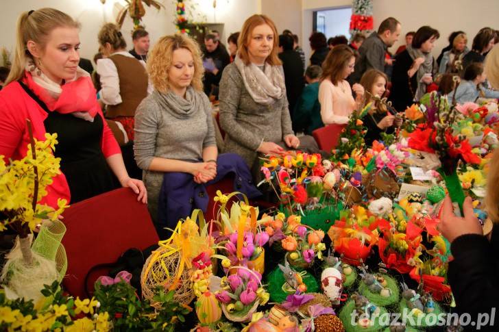 Trwa kiermasz wielkanocny w Jedliczu