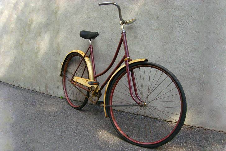 We dwie jechały na jednym rowerze. Obie były nietrzeźwe