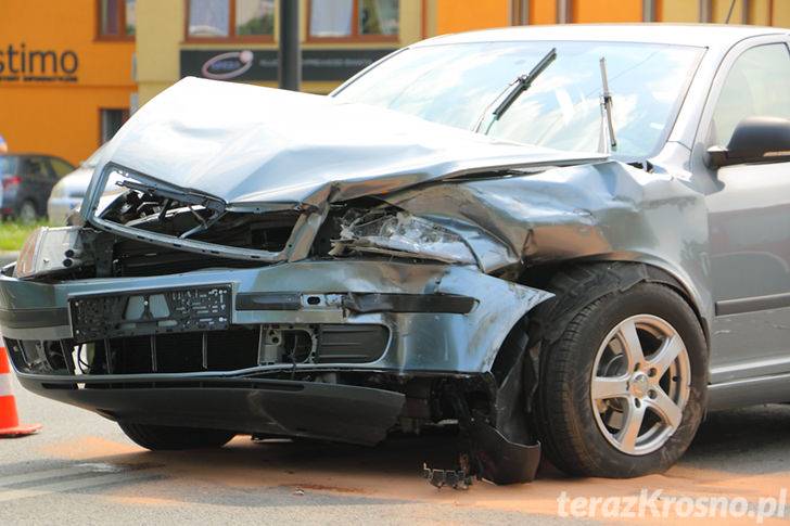 Zderzenie na skrzyżowaniu w Krośnie