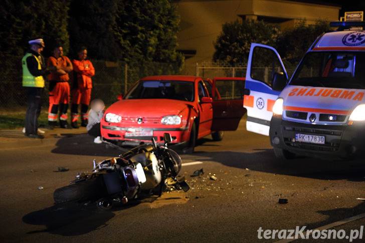 Kolizja samochodu osobowego z motocyklem w Jedliczu
