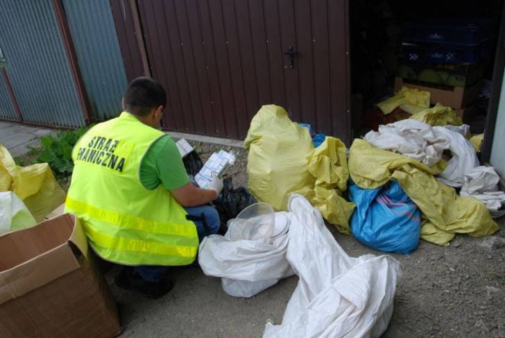 Krosno: znaleziono nielegalny towar z przemytu wart ponad 200 tys. zł