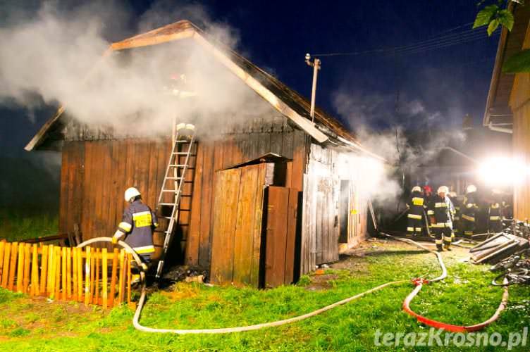 Tragiczny pożar w Bóbrce, w płomieniach zginął 68-letni mężczyzna