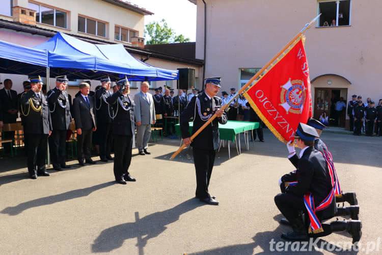 Jubileusz strażaków ze Świerzowej Polskiej. Na 70-lecie dostali sztandar