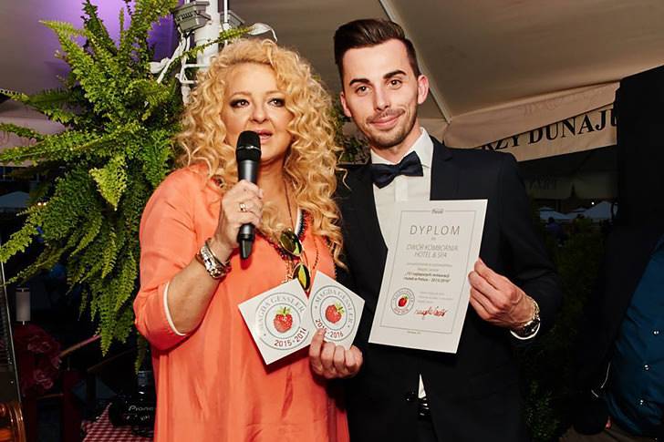 Dwie "Poziomki" dla Dworu Kombornia