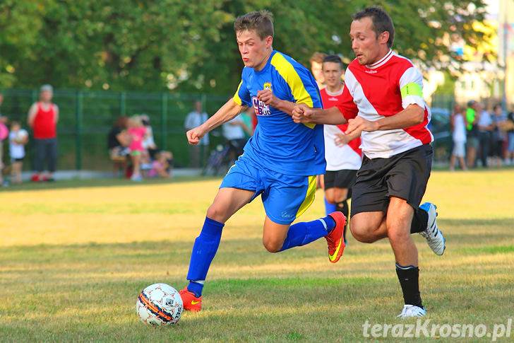 Guzikówka Krosno - Partyzant Targowiska 1:5 