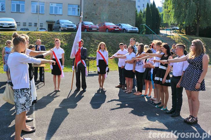 Rozpoczął się nowy rok szkolny. Zobacz zdjęcia z iwonickiego Gastronomika