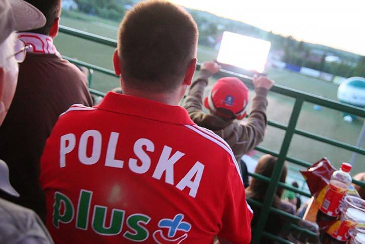 Strefa Kibica na stadionie Karpat Krosno. Obejrzyj mecz Niemcy - Polska