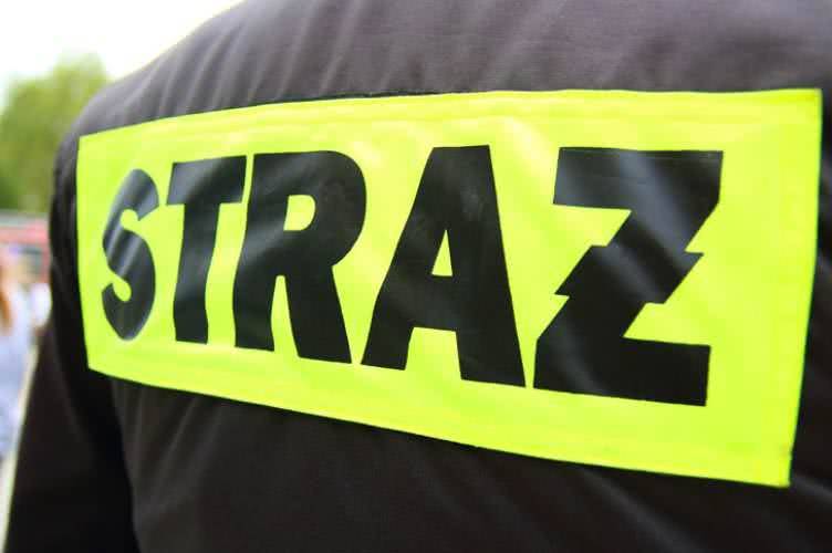 Pożar trawy w Głowience. Mężczyzna ciężko poparzony