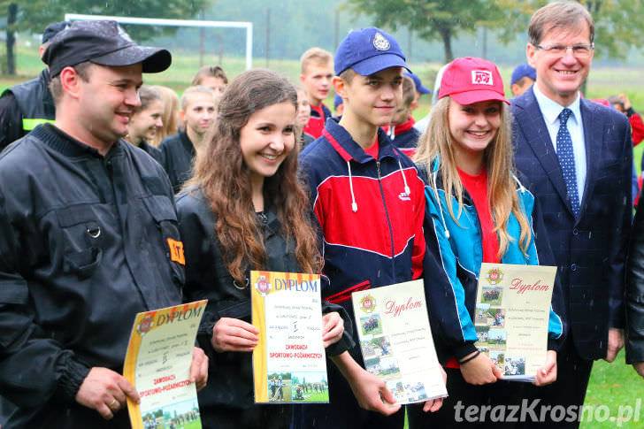 Międzygminne zawody sportowo - pożarnicze w Lubatówce