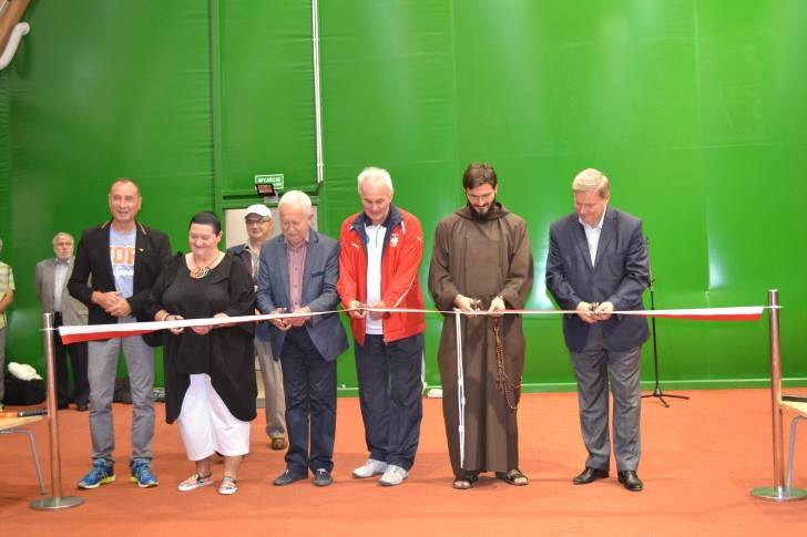 Kryte korty tenisowe w Krośnie otwarte