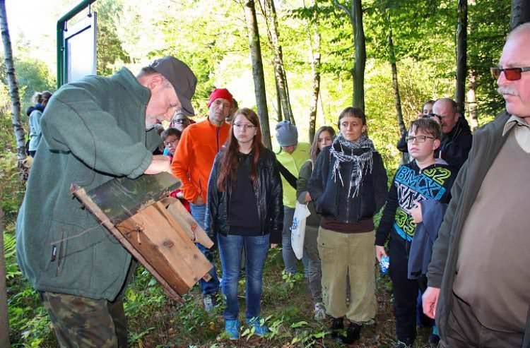 Sympozjum naukowe i noc nietoperzy w Czarnorzekach