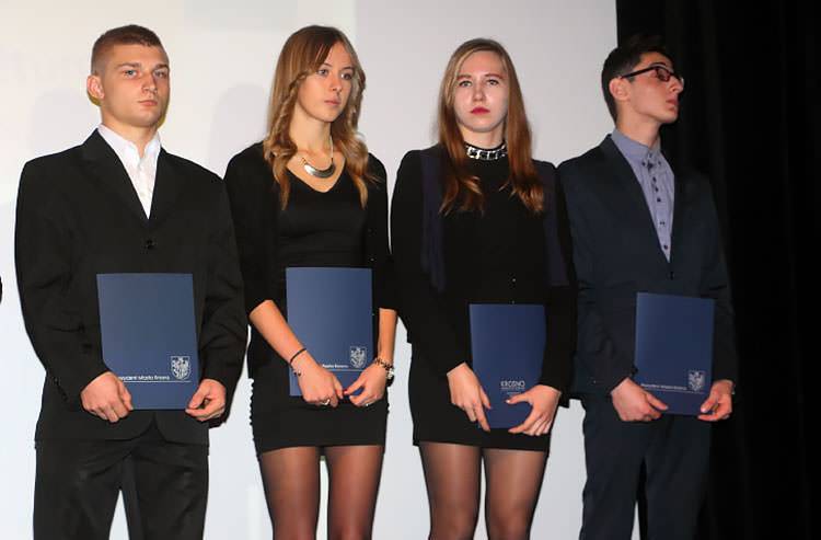 Prezydent Krosna wręczył stypendia