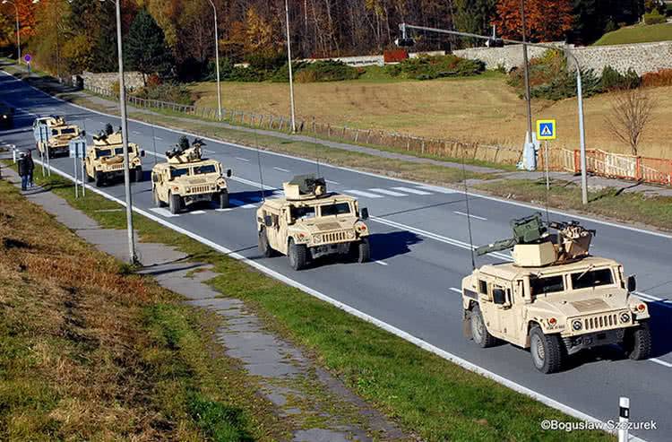 Amerykańscy żołnierze przejechali przez powiat krośnieński [FILM]