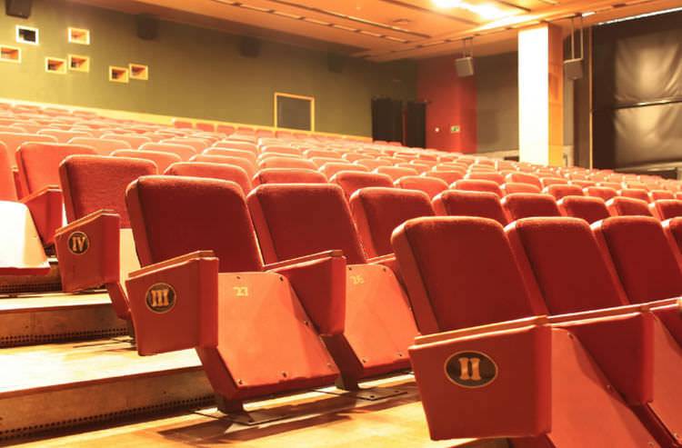 Zabierz ze sobą kawałek... kina. artKino sprzedaje fotele