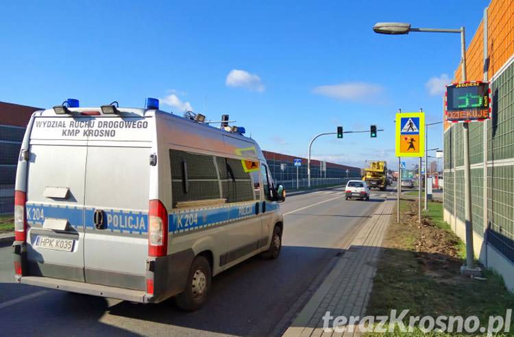 Zwolnij - Dziękuję. W Krośnie zamontowano aktywne tablice drogowe
