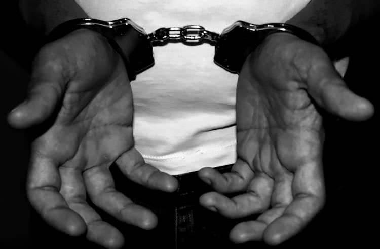 Dokonał dwóch rozbojów. Teraz grozi mu do 12 lat więzienia!