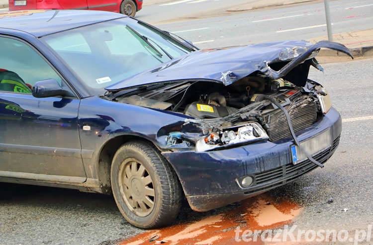 Krosno. TIR staranował Audi