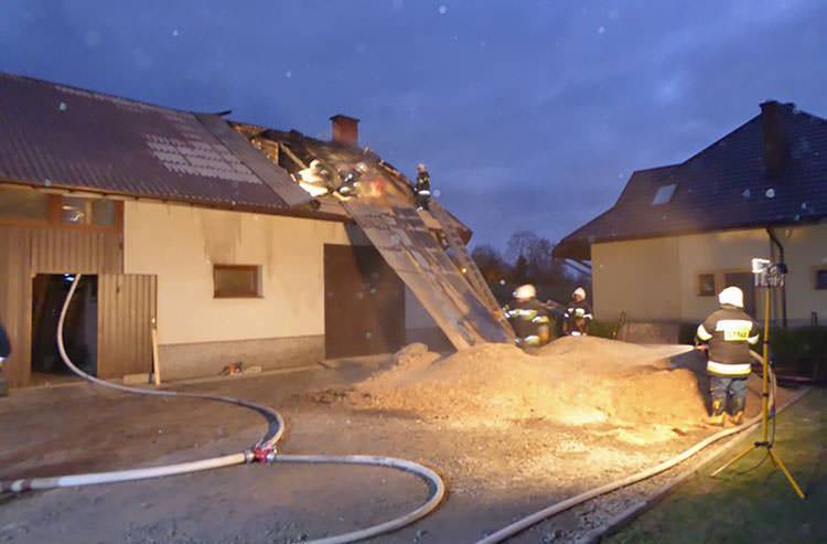 Pożar w stolarni w Ladzinie