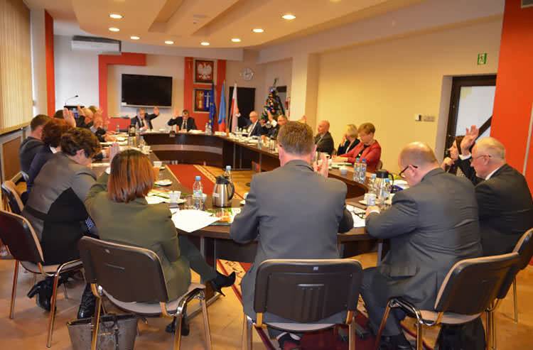 Budżet powiatu przyjęty