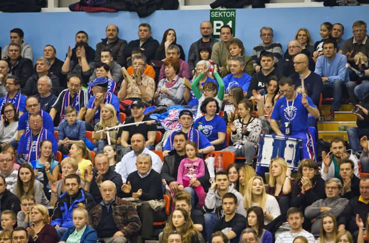 Asseco Resovia pokonuje AZS Politechnikę Warszawską i wygrywa turniej w Krośnie