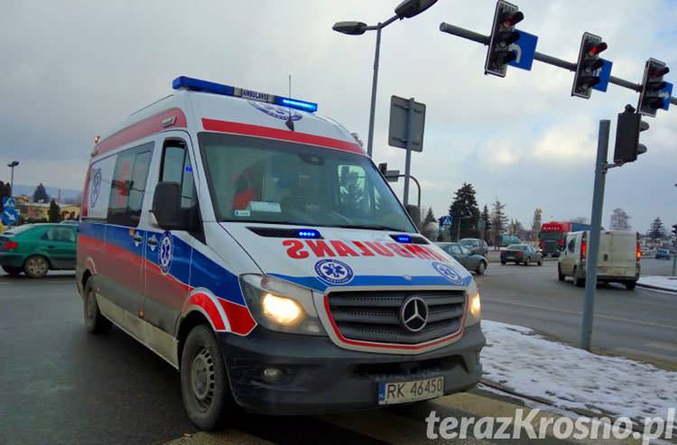 Przechodził przez środek skrzyżowania