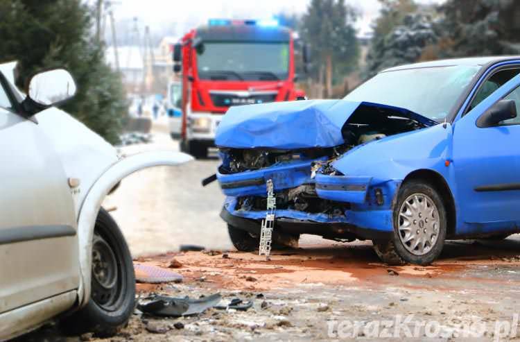 Wypadek w Krościenku Wyżnym. Cztery osoby trafiły do szpitala