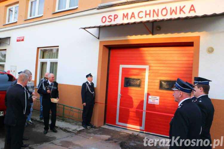 Strażacy z Machnówki w nowej remizie