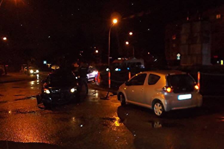 Pojechała pod prąd na "rondzie"