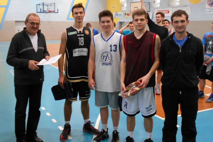 Turniej Trójek Koszykarskich