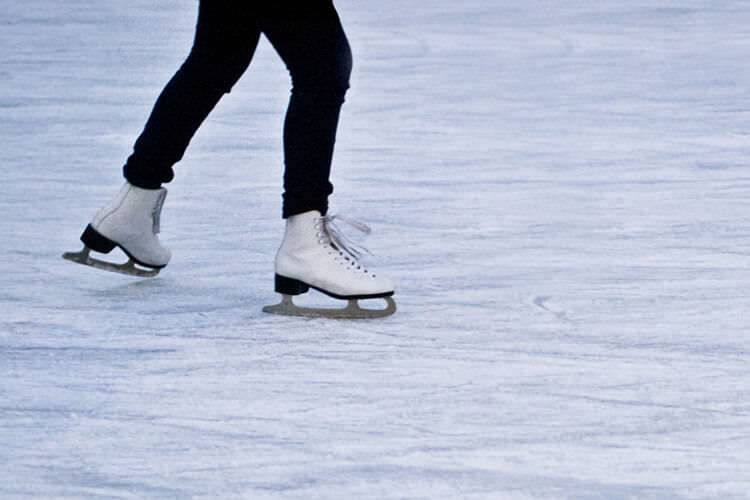 Koniec ślizgania na krośnieńskim lodowisku