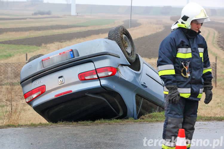 Renault dachowało w Ladzinie