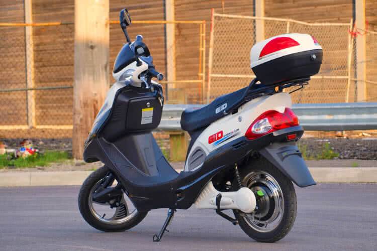 2,9 promila na skuterze, 1,5 promila w samochodzie