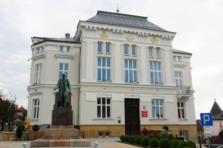 Uwaga! Zmiana godzin pracy Urzędu Miasta Krosna