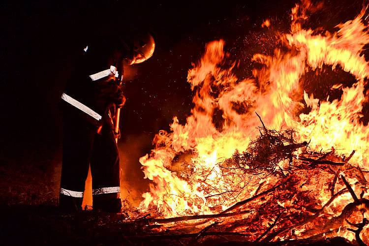 Zręcin. Ognisko na 1050-lecie chrztu Polski