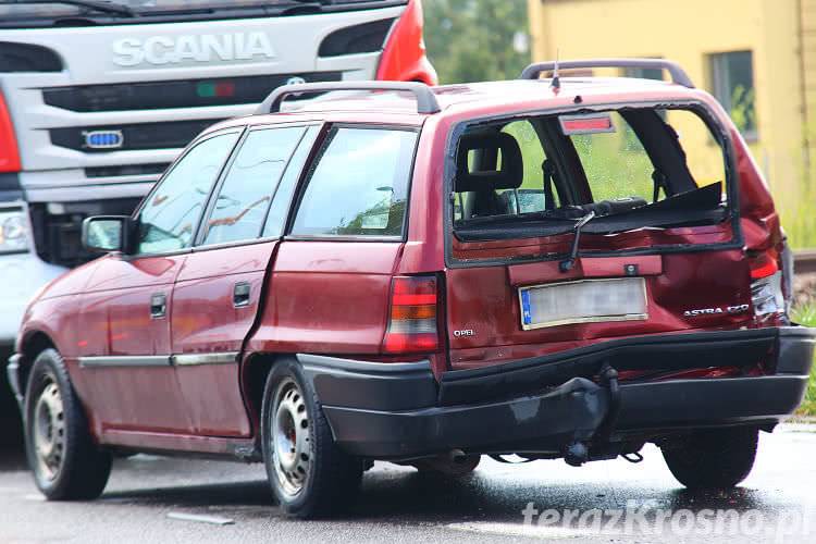 Najechała na tył samochodu