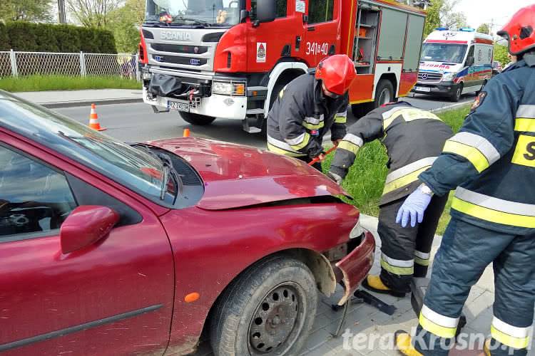 Zderzenie trzech samochodów na ul. Zręcińskiej
