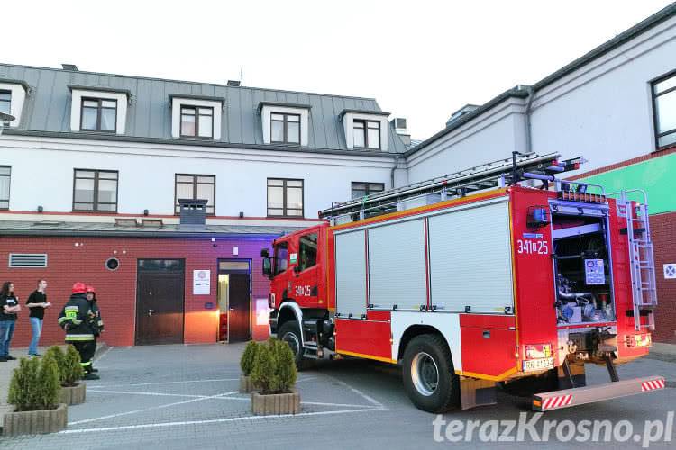 Pożar w Galerii Portius. Paliła się instalacja elektryczna