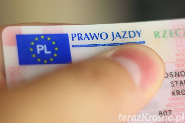 185 zatrzymanych praw jazdy