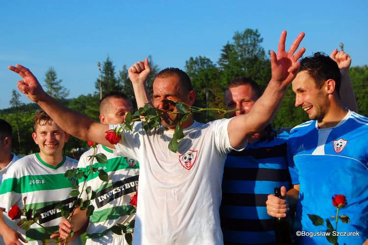 Cosmos Nowotaniec w III lidze po zwycięstwie nad Przełomem Besko