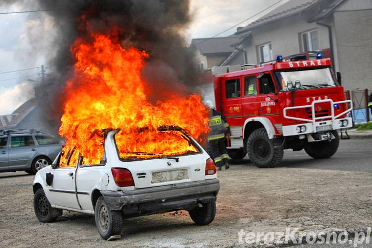 Dwa pożary i wypadek. Strażacy ćwiczyli w Jaśliskach