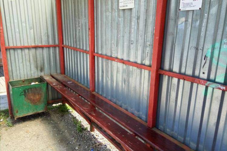 Na przystanku zostawił plecak z pieniędzmi