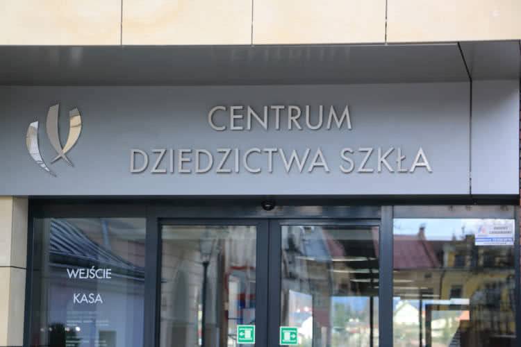 Aukcja dzieł sztuki w Centrum Dziedzictwa Szkła
