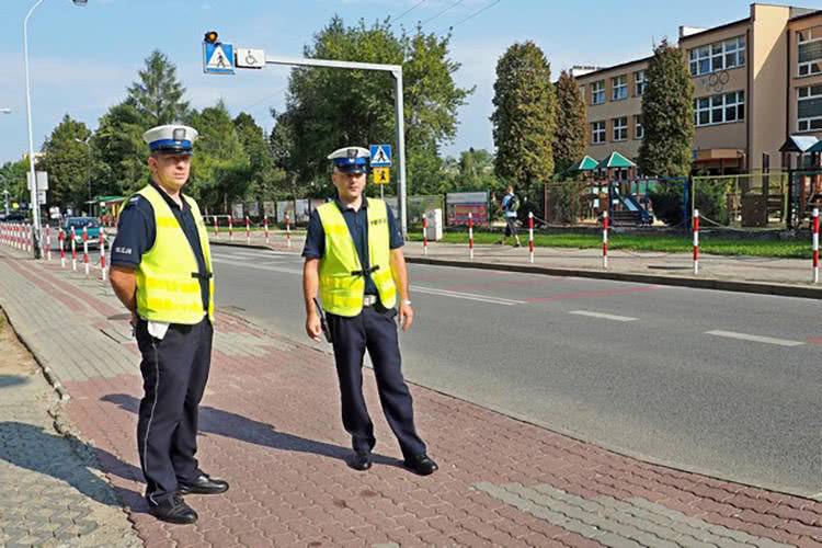 Trwa policyjna akcja "Bezpieczna droga do szkoły"