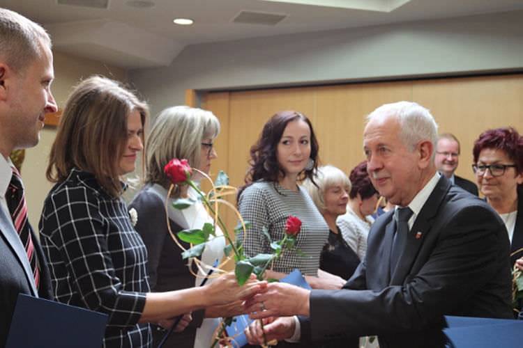 Nagrody z okazji Dnia Nauczyciela