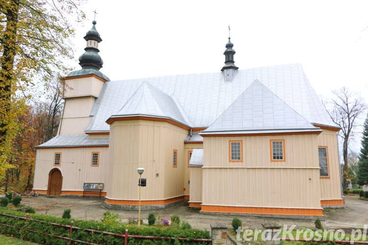 Trwa akcja ratowania zabytkowego kościoła w Iwoniczu