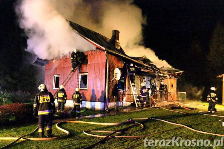 Spłonął drewniany dom w Posadzie Jaśliska