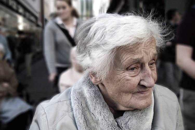 Debata "Bezpieczny senior " w Krośnie